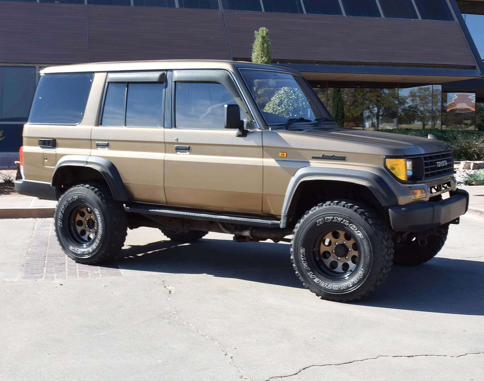 image_veh_WasabiSabi_ext1