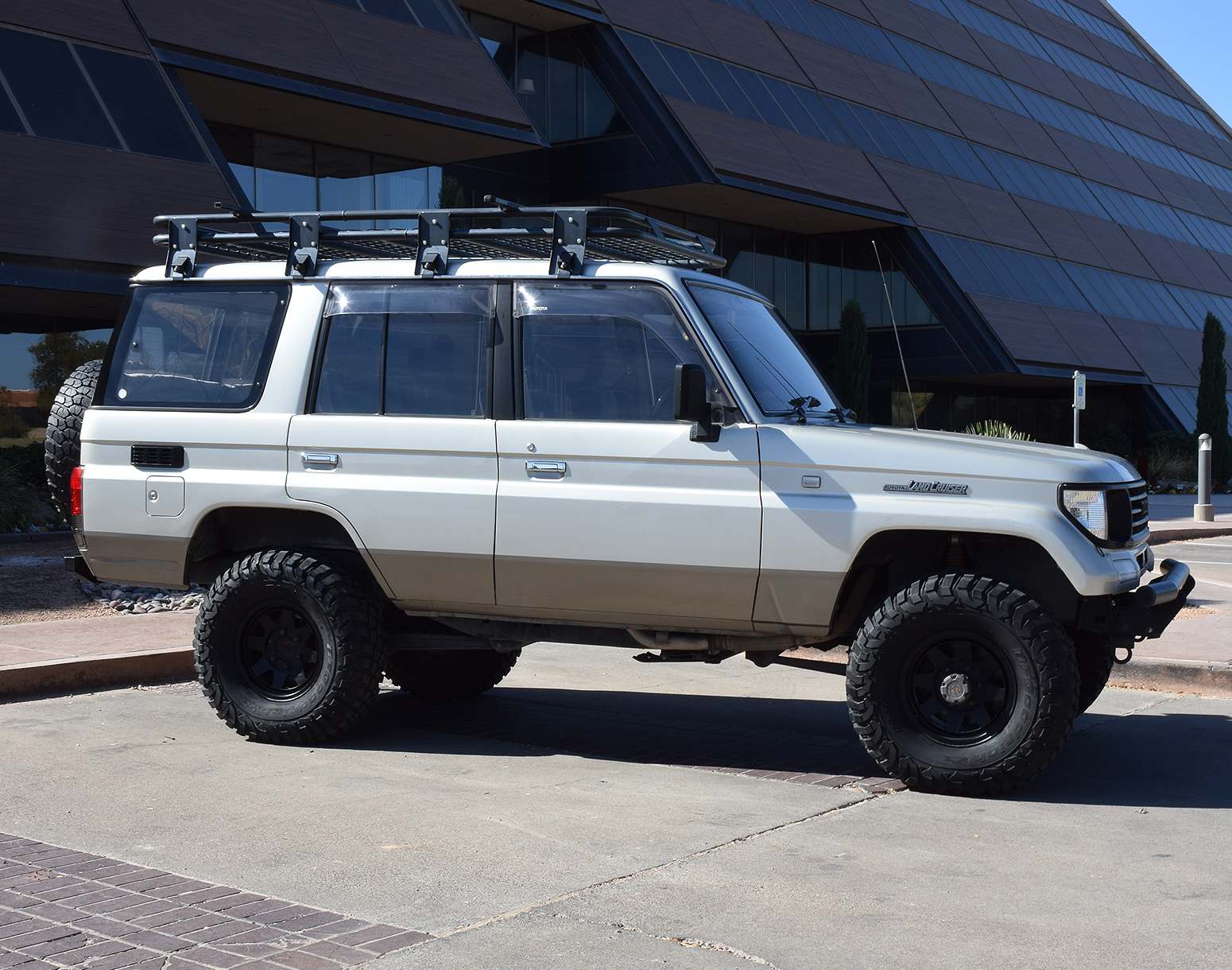 image_veh_prado1_ext5